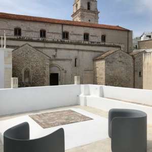 Set Nova Myyour sul magnifico terrazzo della Dimora del Dragone - Vieste (FG)