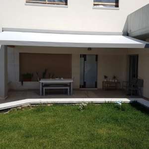 Tenda a braccio Gibus - Melfi (PZ)